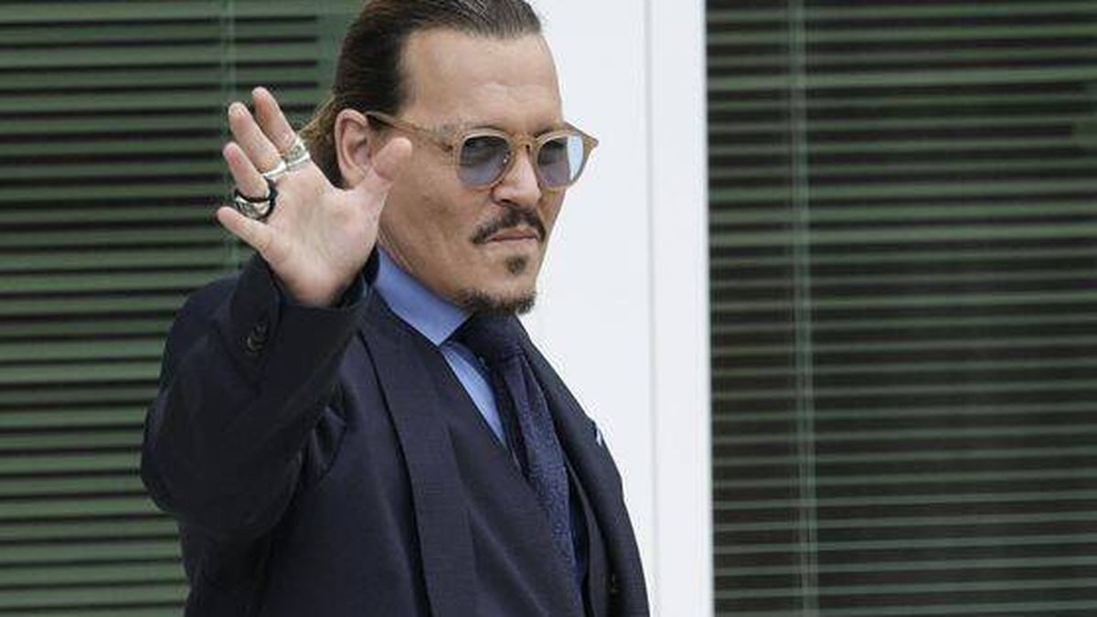 Johnny Depp y su jugosa fortuna exprés como pintor de retratos de estrellas  
