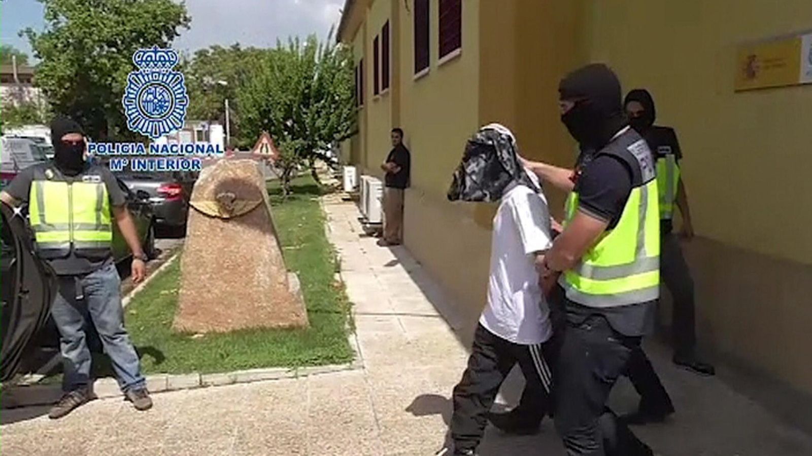Foto: Detención del presunto yihadista en Melilla (EFE)