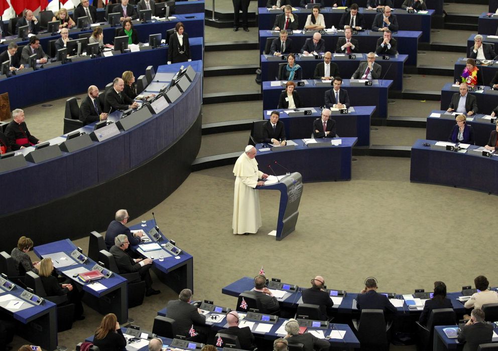 Foto: El Papa Francisco, durante su intervención ante el Parlamento Europeo. (Efe)