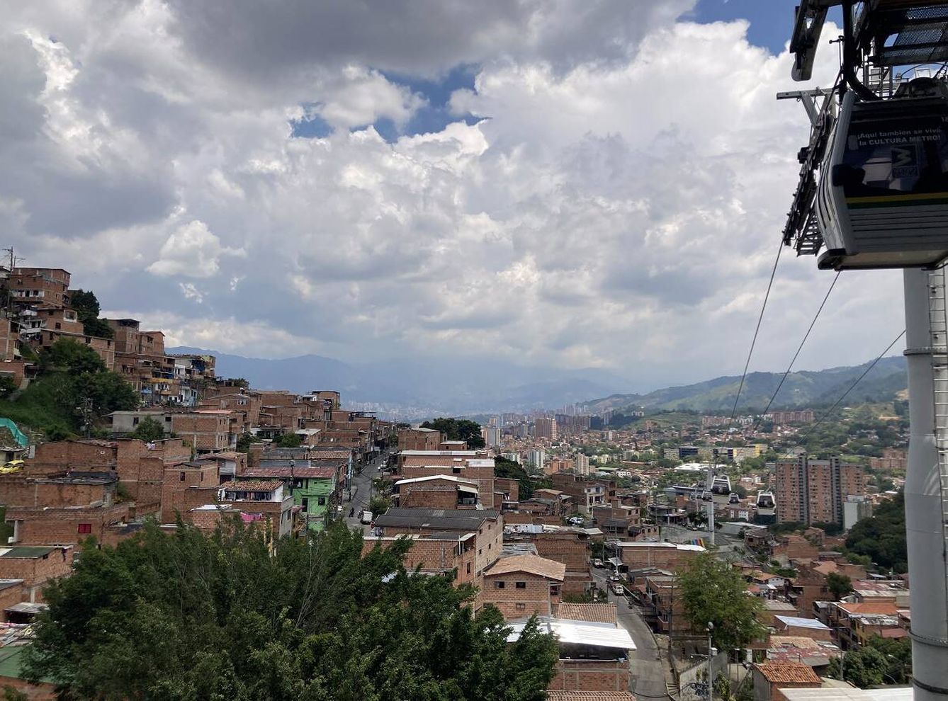 Vista de M0edellín desde el metrocable de la ciudad. Foto: Marta Montojo