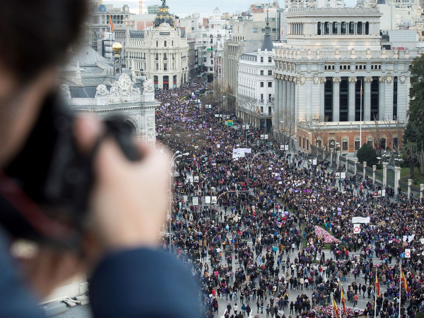 Vista aérea de la manifestación del 8M de Madrid. (EFE)
