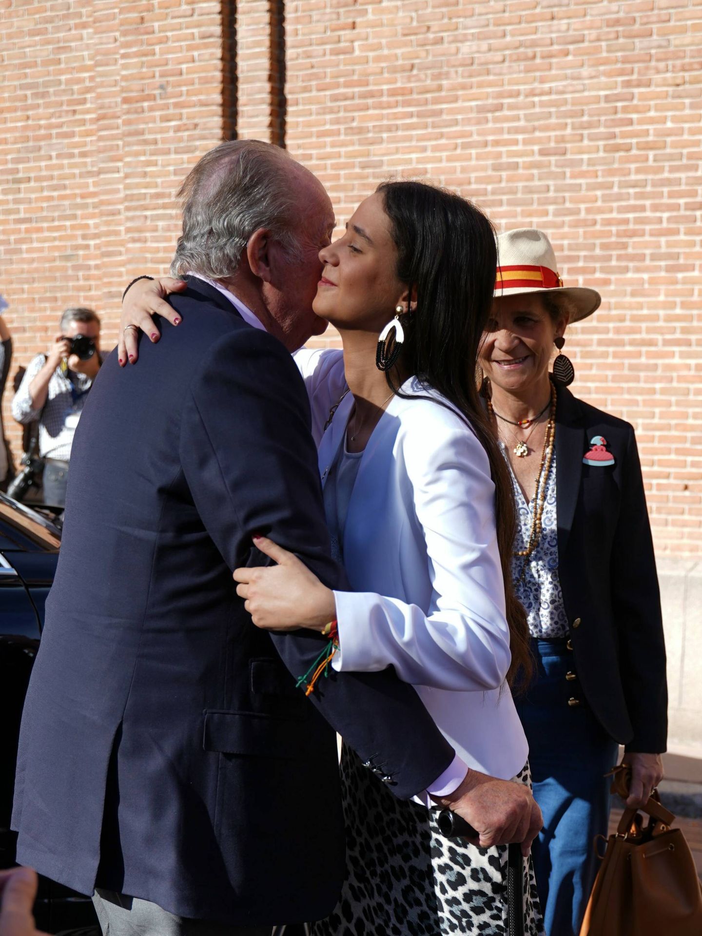 Victoria Federica y el rey Juan Carlos, en Las Ventas en 2019. (Cordon Press)