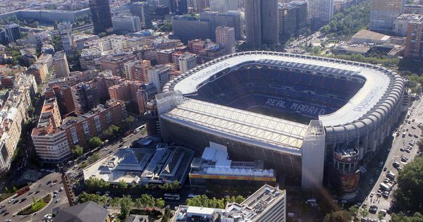 Foto: Vista aérea del estadio Santiago Bernabéu. (EFE)