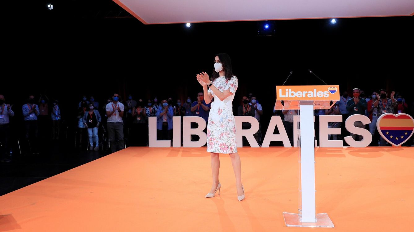 Foto:  Inés Arrimadas tras su intervención este domingo en Madrid en la clausura de la primera Convención política de Ciudadanos. (EFE)