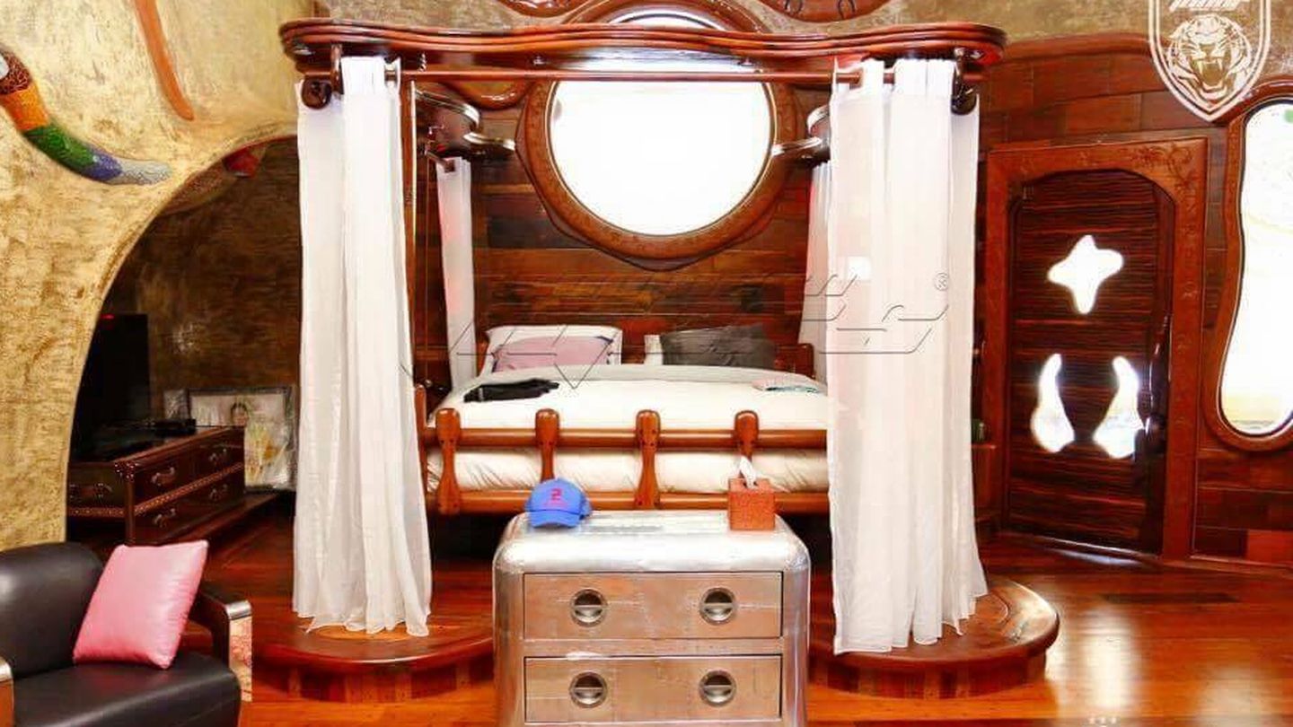 Dormitorio en el palacio Istana Mersing. (johorsoutherntigers.com.my)