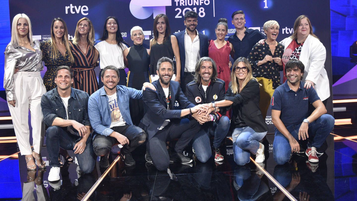 Noemí Galera con el equipo de 'OT 2018'. (RTVE)