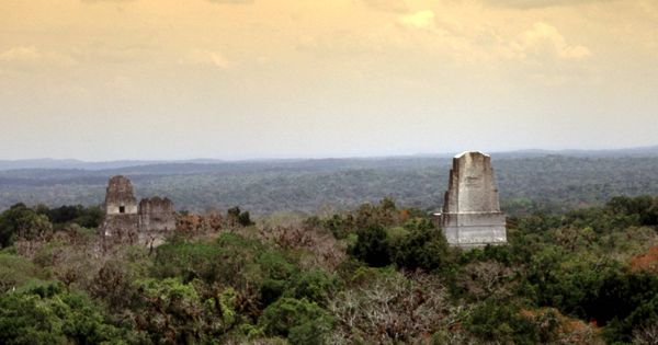 Foto: Templos de Tikal en Guatemala. (Cordon Press)