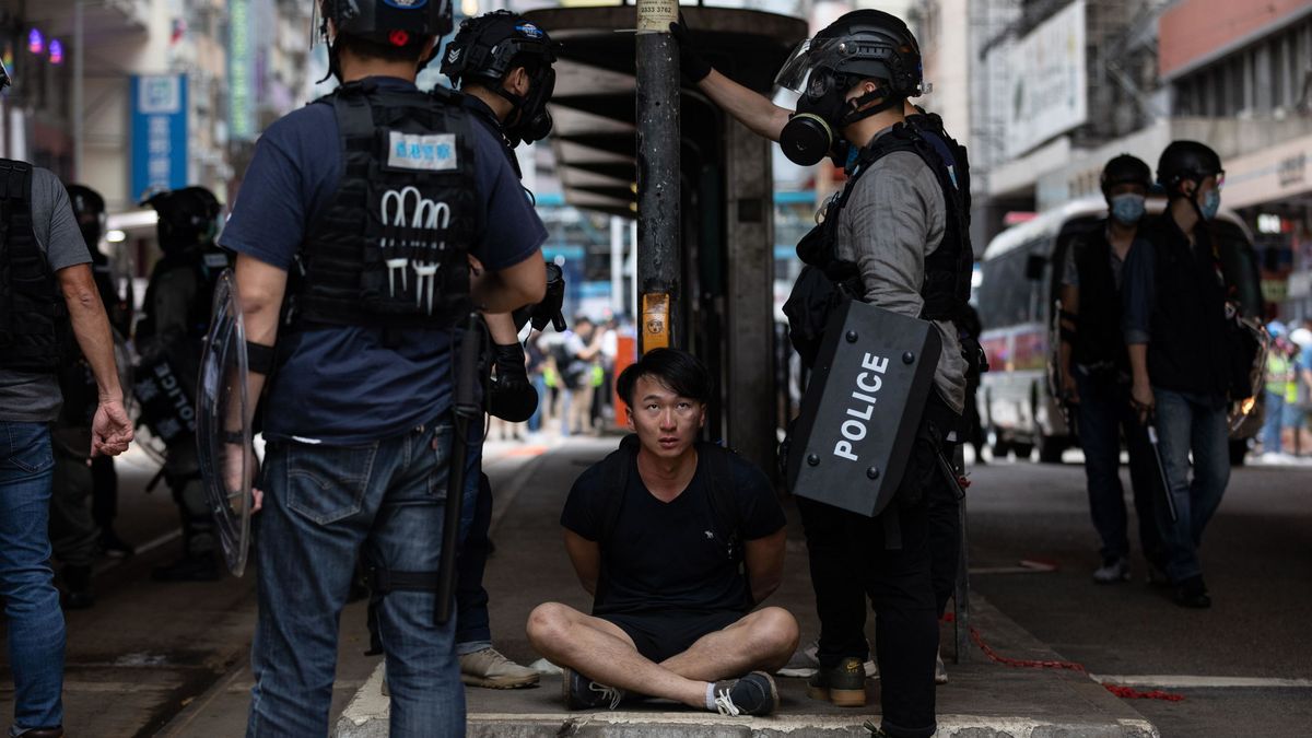 15 detenidos en Hong Kong por la ley que criminaliza los insultos al himno chino 