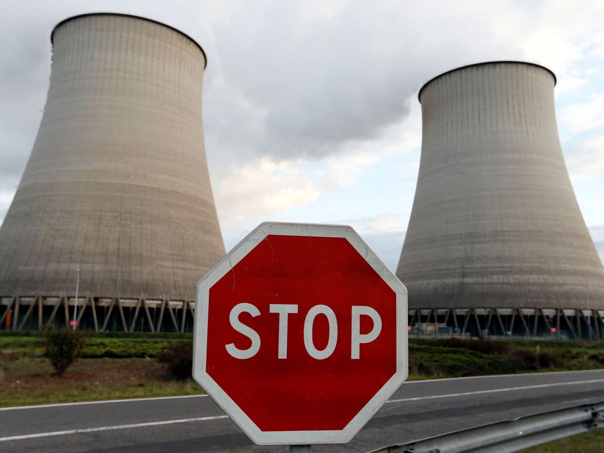 Foto: La central nuclear francesa de Belleville-sur-Loire. (Reuters/Regis Duvignau)