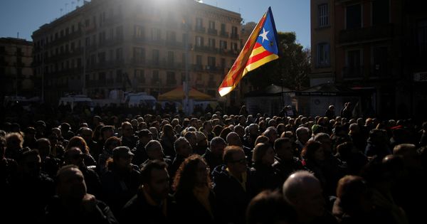Foto: Una estelada, en una concentración en Barcelona. (Reuters)