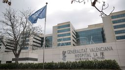 Acciona, Eulen, Clece… Pugna por el contrato multimillonario de limpieza de hospitales valencianos