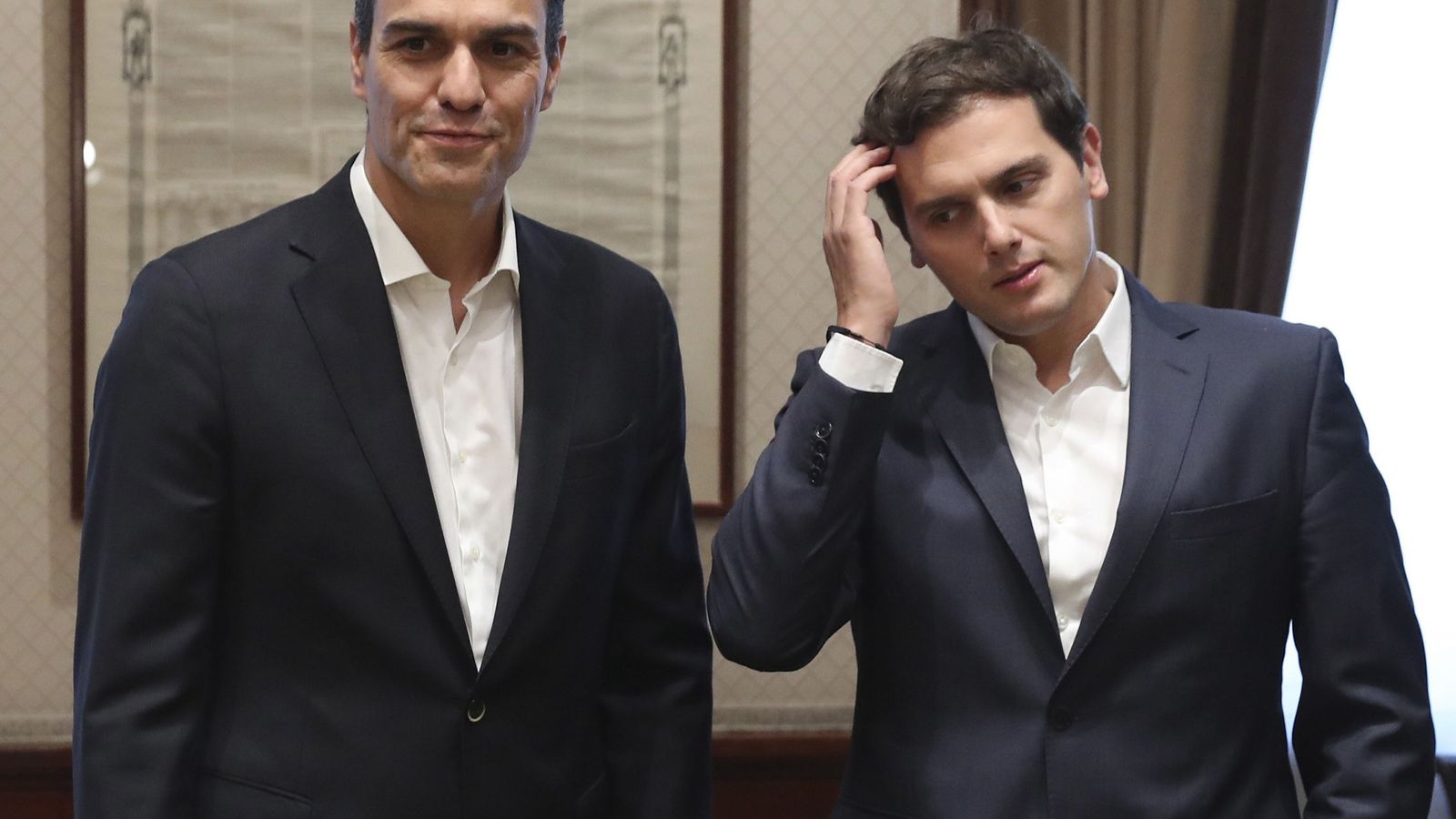 Foto: Pedro Sánchez y Albert Rivera en una reunión el pasado junio. (EFE)
