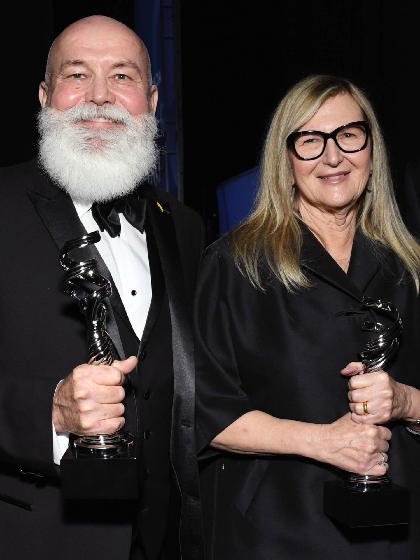 Jacqueline West y Bob Morgan en los premios Costume Designers Guild Award de 2022, donde ganaron por su trabajo en 'Dune'. (Getty)