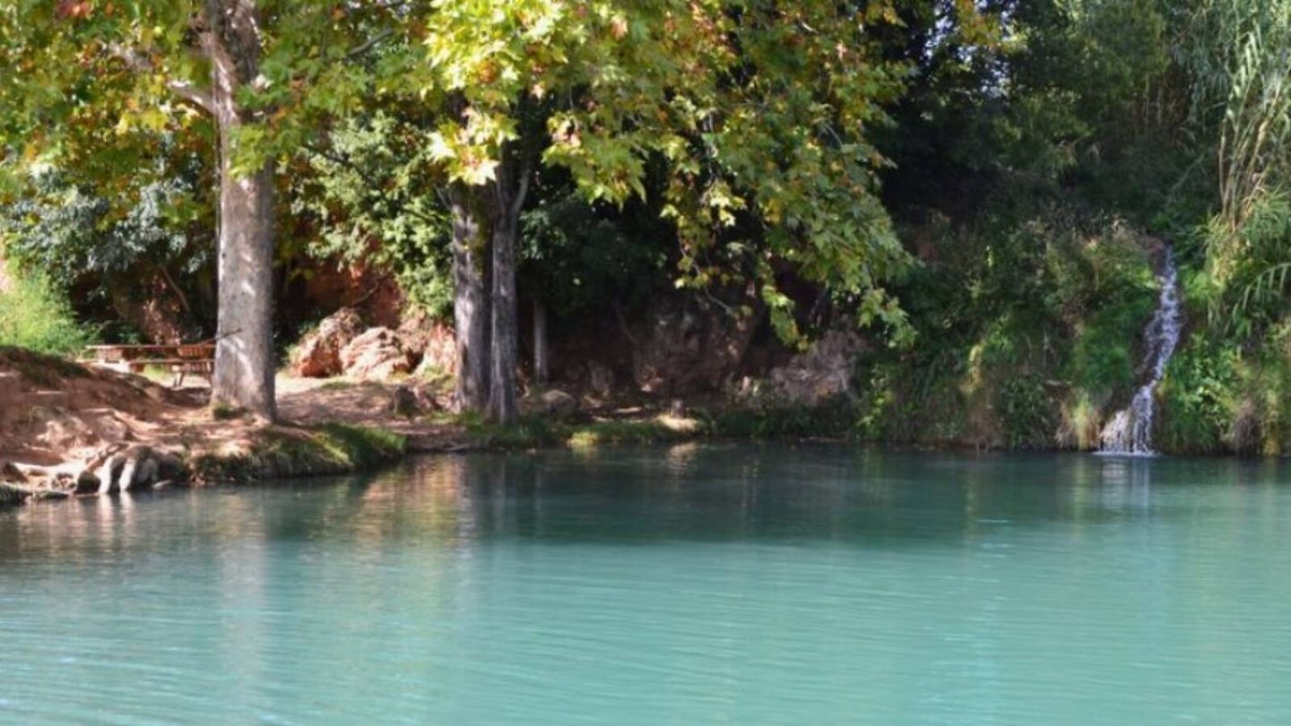 Las mejores piscinas naturales de toda España, aquí el área de baño de Gorgo Catalán, en Anna. (Turismo La Canal/Cortesía)