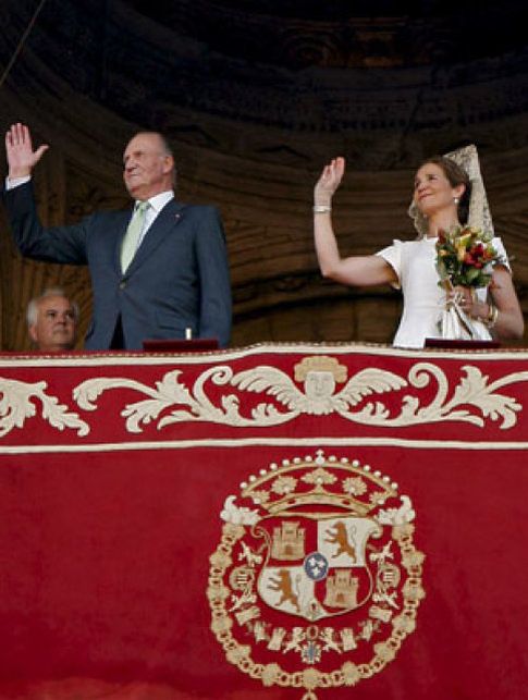 Foto: El Rey apoya a la Infanta Elena