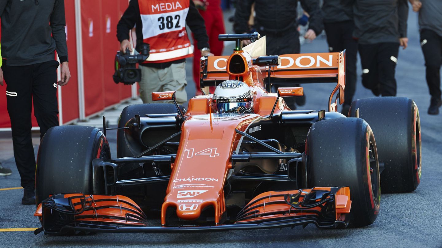 El McLaren de Alonso (EFE)