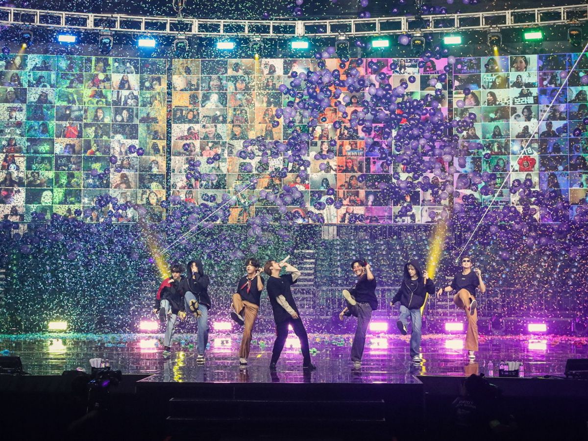 Foto: BTS, durante un concierto virtual celebrado el pasado 12 de octubre. (Reuters)