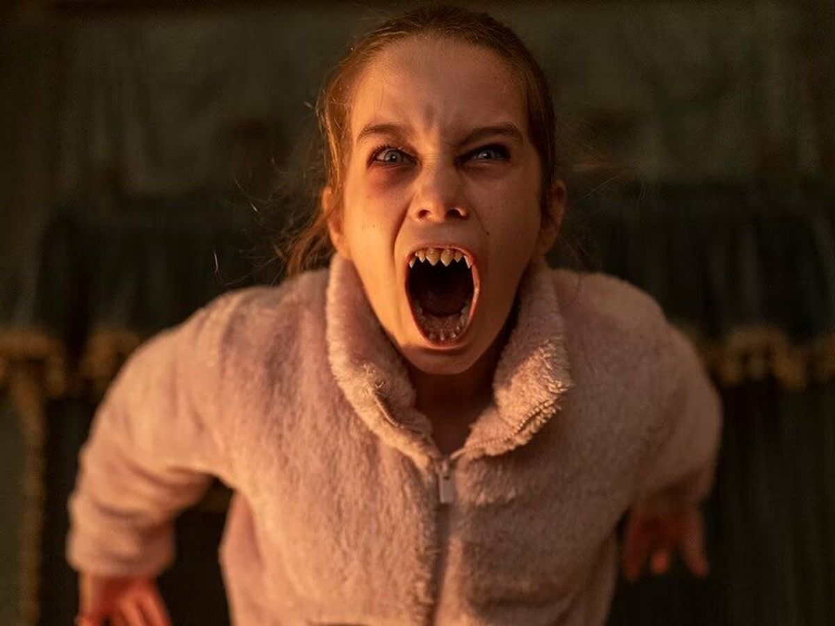 Foto: La benjamina Alisha Weir plasma el horror en la película 'Abigail'. (Universal Pictures'