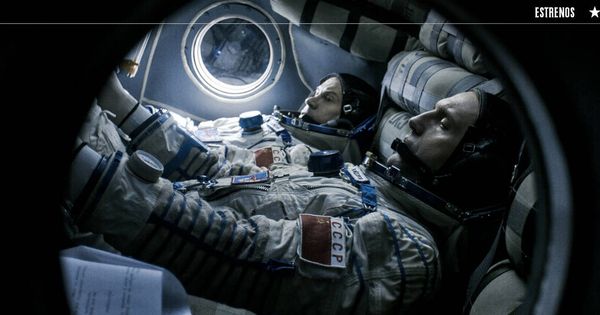 Foto: Vladimir Vdovichenkov y Pavel Derevyanko, en 'Salyut-7: héroes en el espacio'. (A Contracorriente)