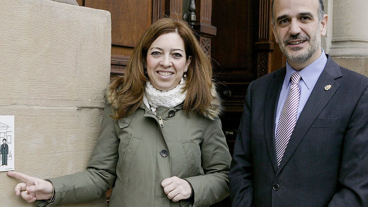 Amaya y el presidente del Parlamento navarro, Alberto Catalán Higueras (Facebook)
