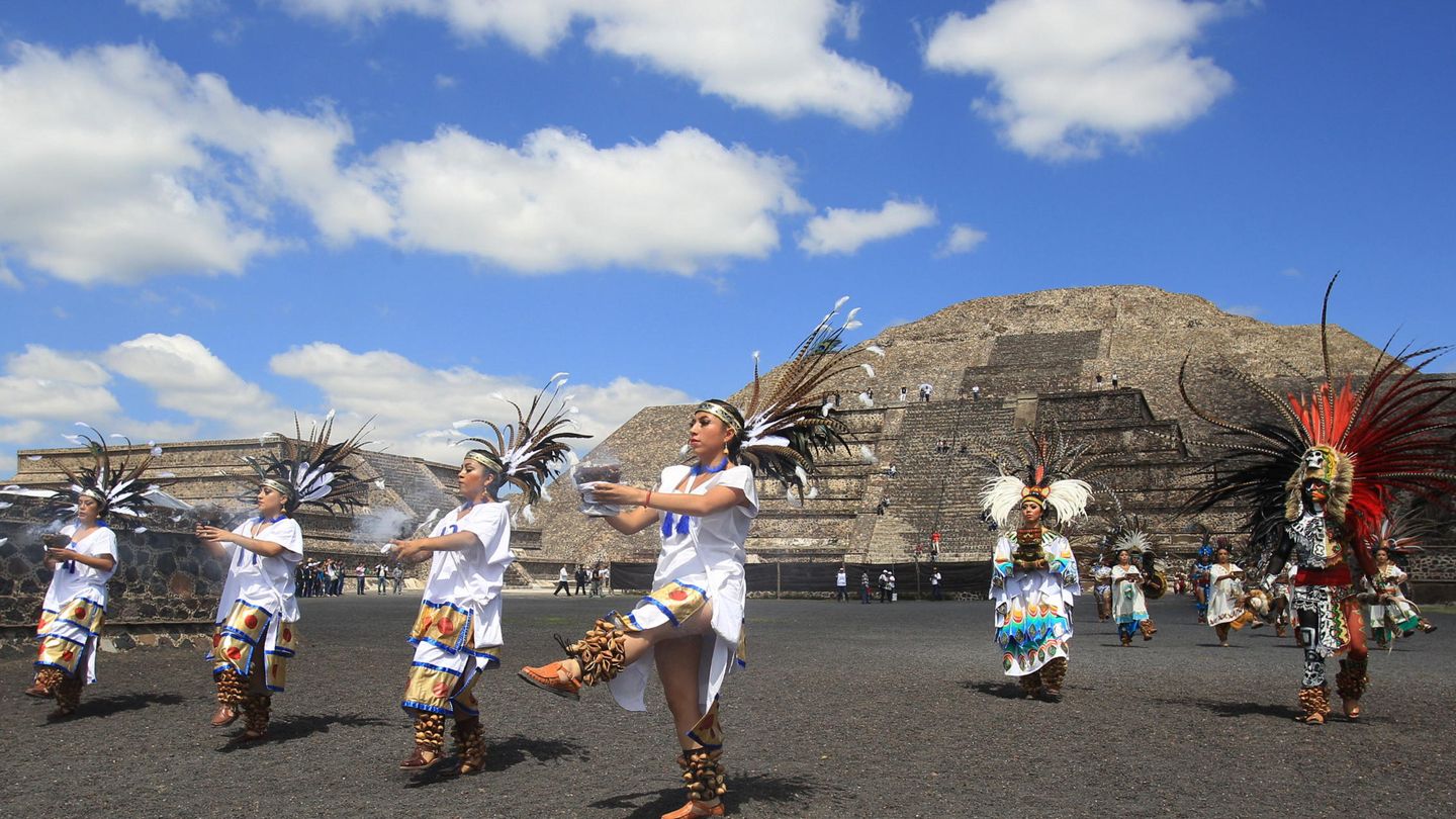 Celebración del fuego en Teotihuacán. (EFE)