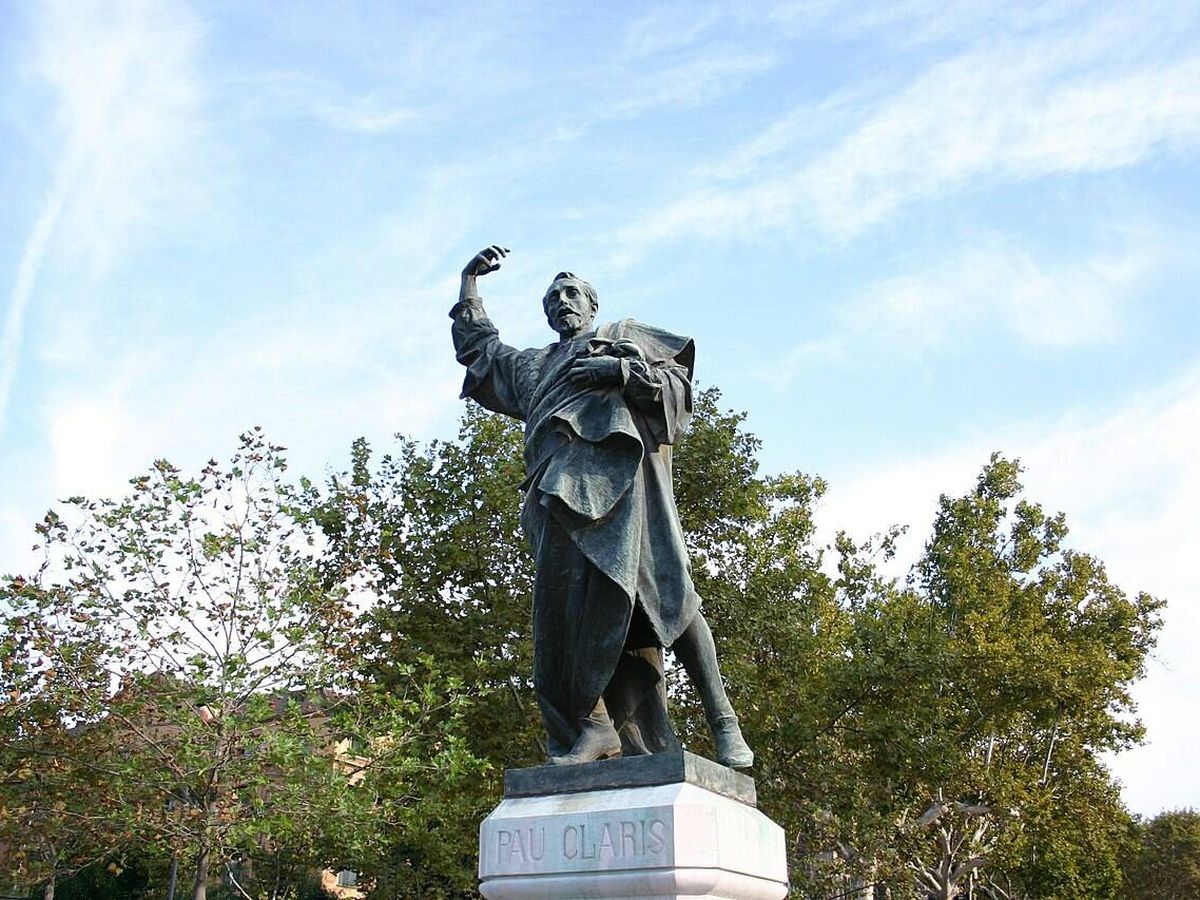 Foto: Estatua del político Pau Claris, por Rafael Atché. (Wikimedia Commons)