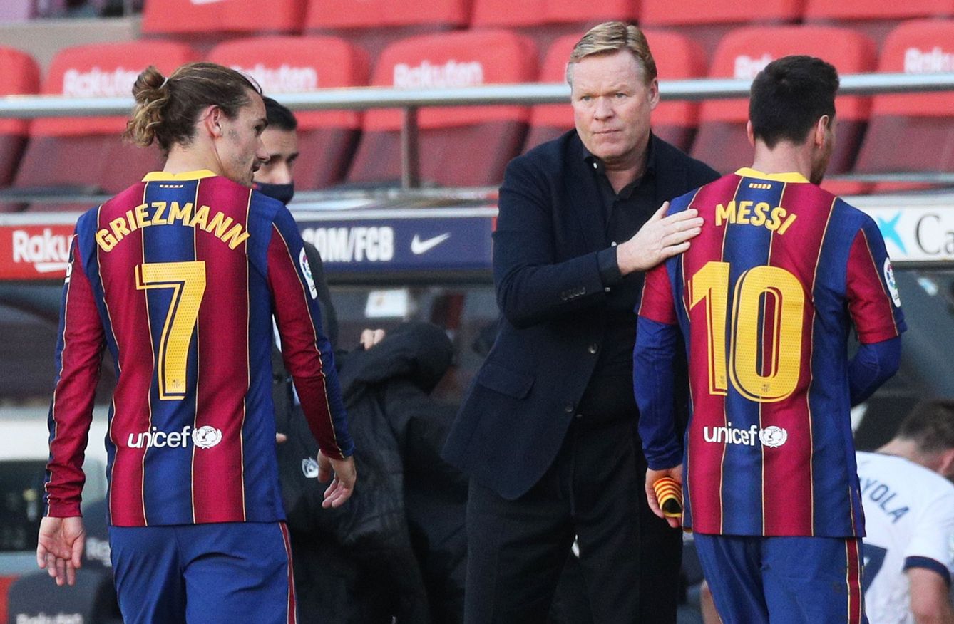 Koeman felicita a Messi y Griezmann por el partido. (Reuters)