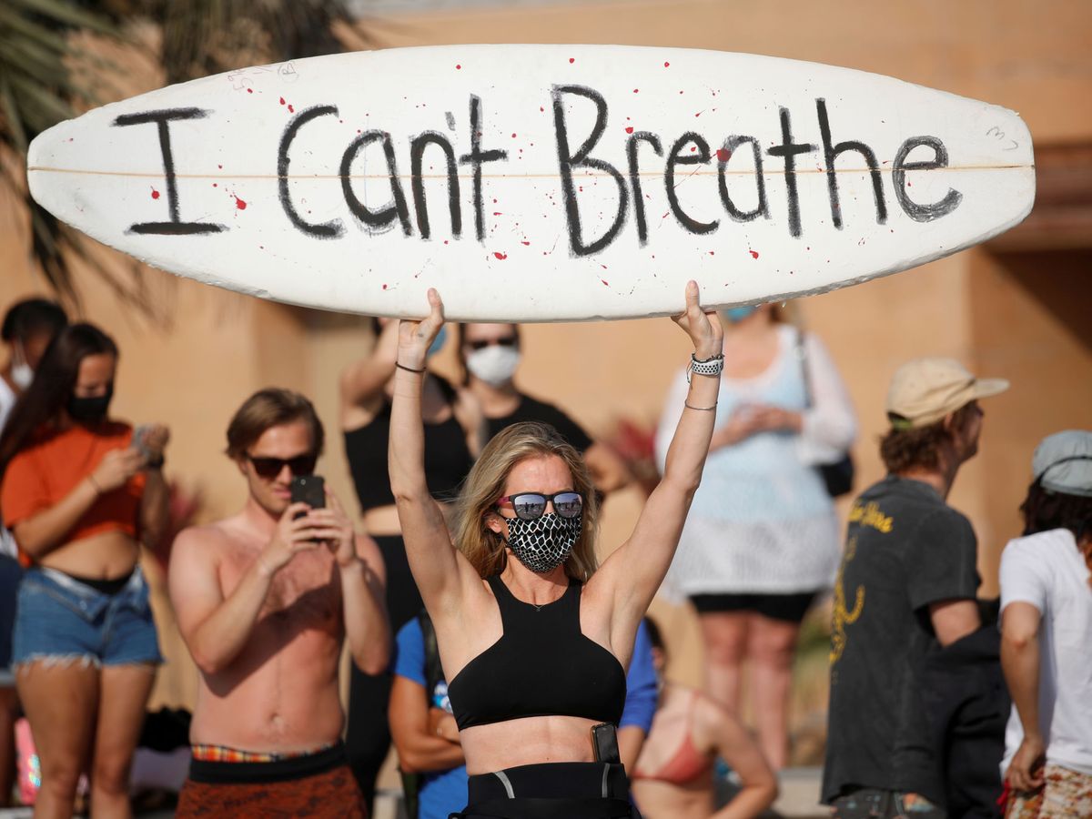 Foto: Protestas contra la muerte de Floyd en California (Reuters)