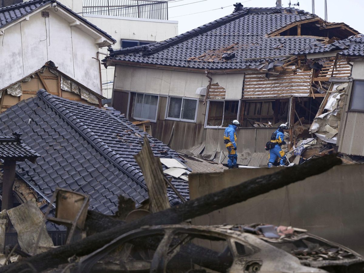 Foto: Edificios destruidos en la ciudad de Wajima tras el terremoto. (Reuters) 