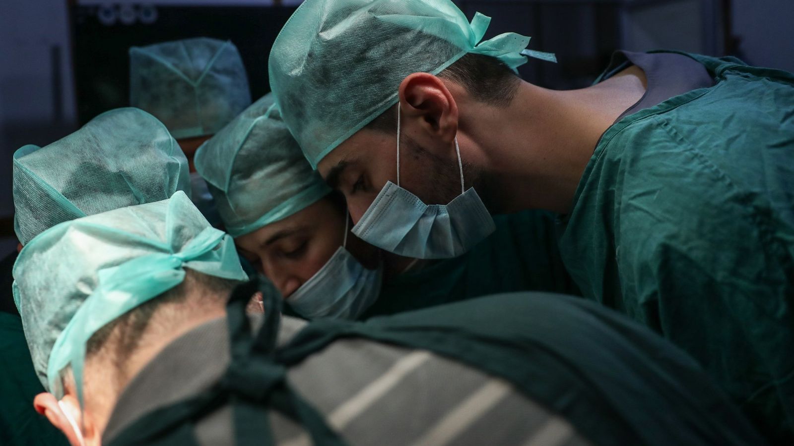 Foto: Las cirugías son algunas de las especialidades más demandadas. (EFE)