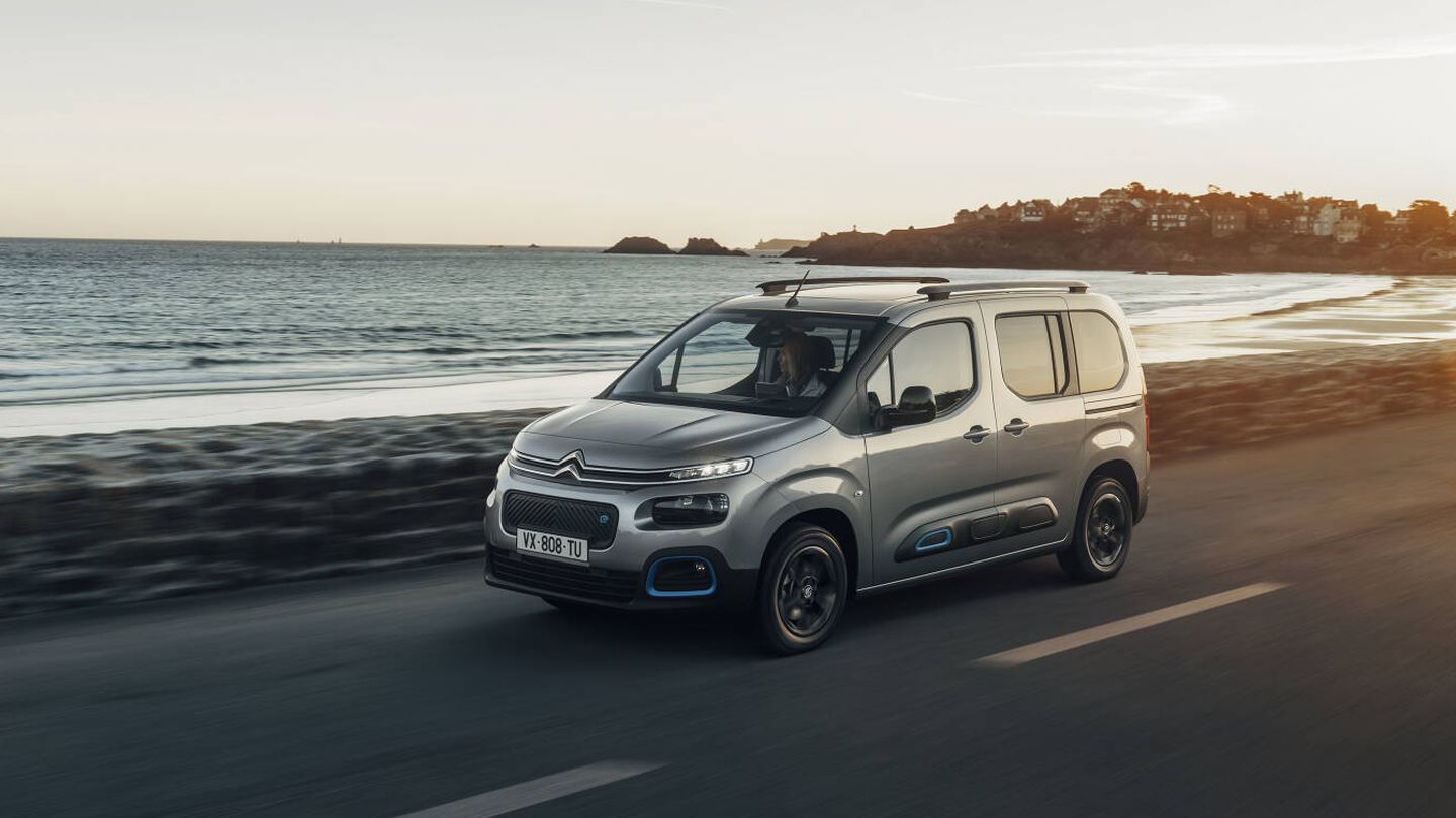 La Citroën Berlingo Business actualiza su gama en España: motores gasolina  y diésel y más personalización, desde 240 euros al mes