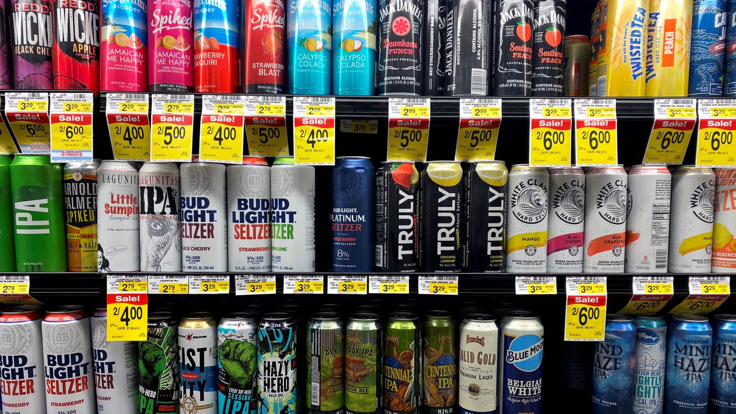 Los supermercados están llenos de productos light poco saludables (Reuters/Richa Naidu)