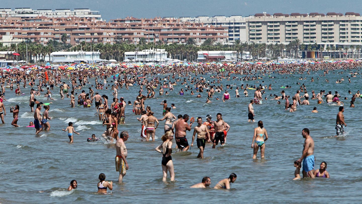 Esta es la escena que los españoles quieren evitar este verano. (EFE)