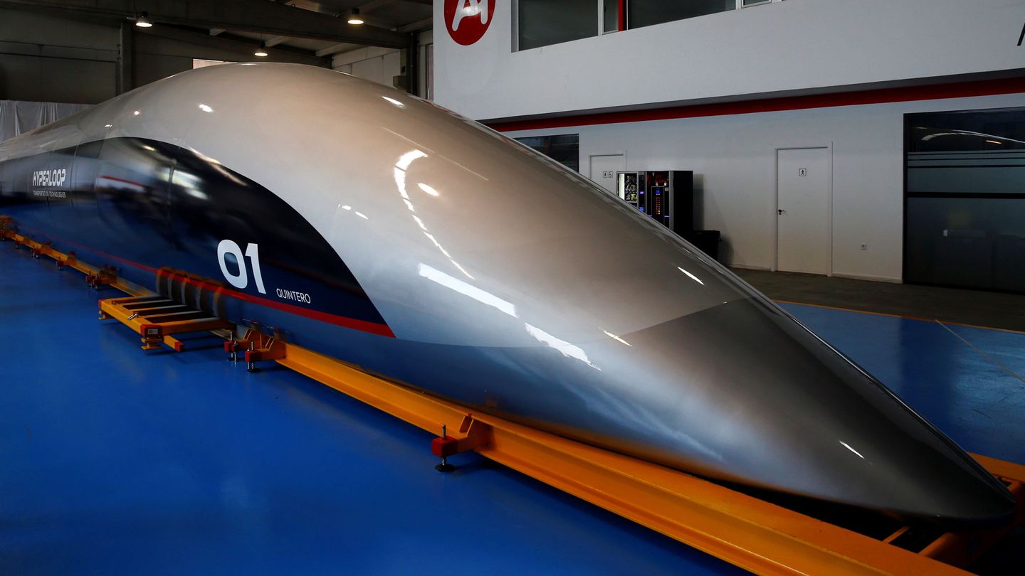 Primera cápsula de viajeros del Hyperloop. (Reuters)