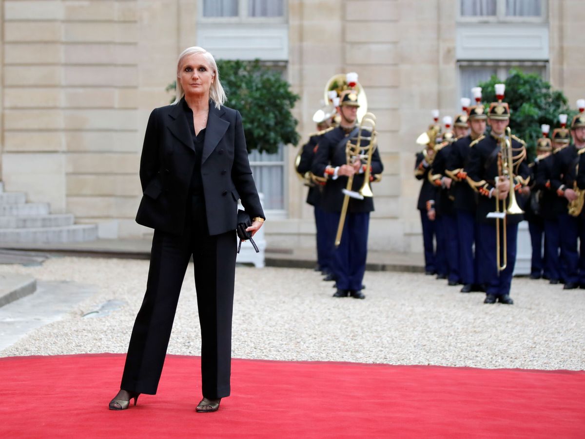 Foto: Maria Grazia Chiuri, en una visita al palacio del Elíseo. (Reuters/Sarah Meyssonnier)