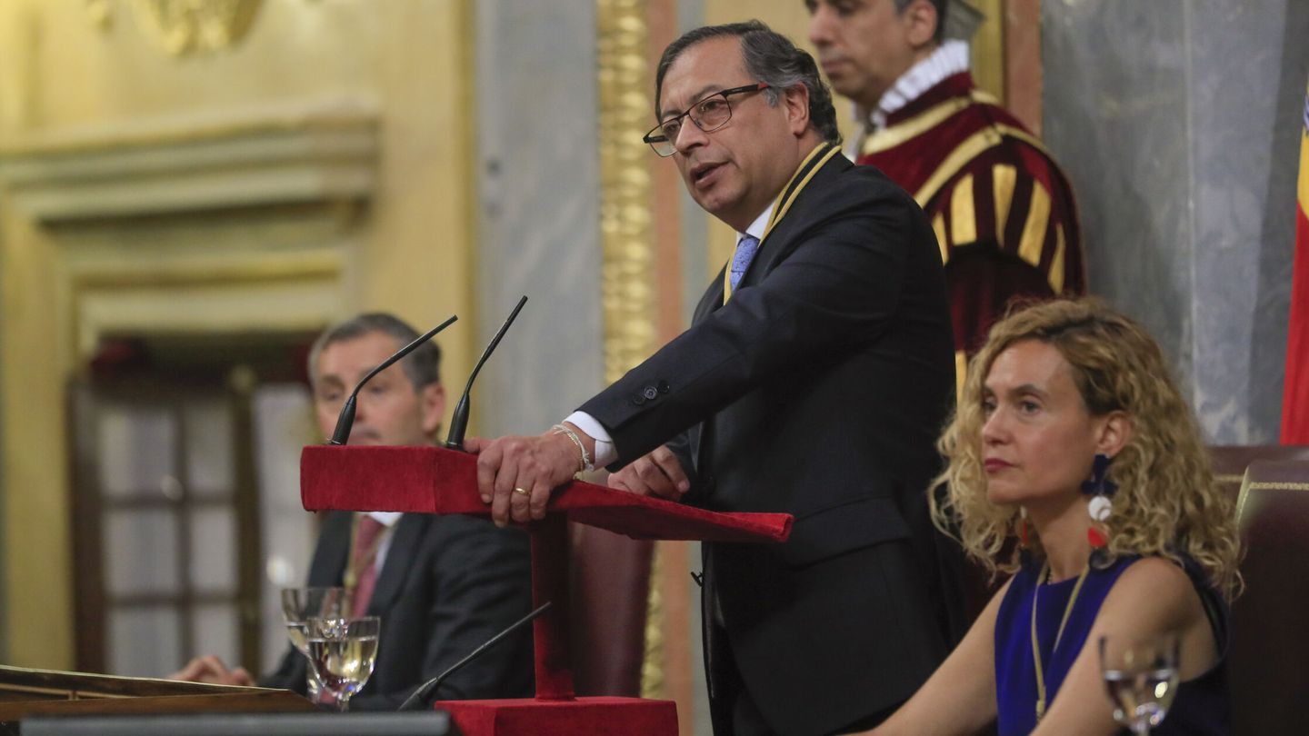 El presidente de Colombia, Gustavo Petro, interviene en el Congreso. (EFE/Fernando Alvarado)
