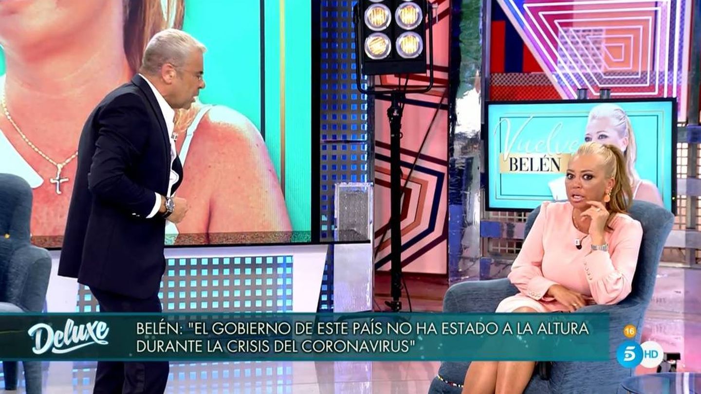 Jorge Javier y Belén discutiendo en 'Sábado Deluxe'. (Telecinco).
