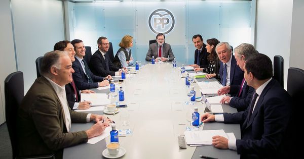 Foto: Rajoy preside la reunión del comité de dirección del Partido Popular. (EFE)