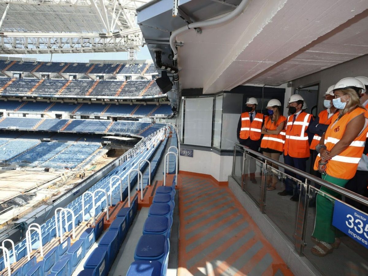 Foto: El Bernabéu, durante su obra en pleno 2021. (EFE)