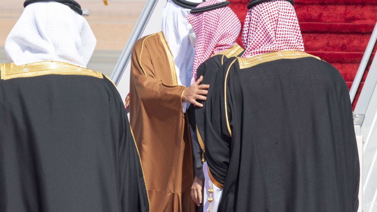 El abrazo que entona el réquiem del fallido boicot a Qatar