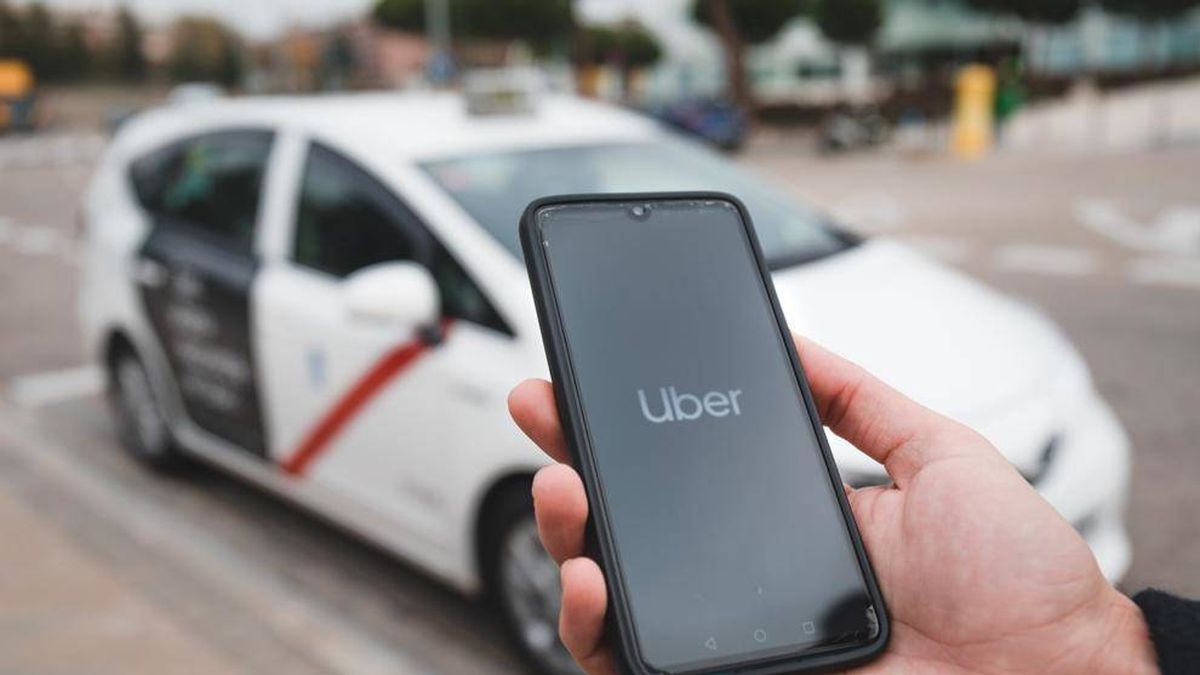 Un taxi con una 'app' sigue siendo un taxi: la gran falacia de las tecnológicas