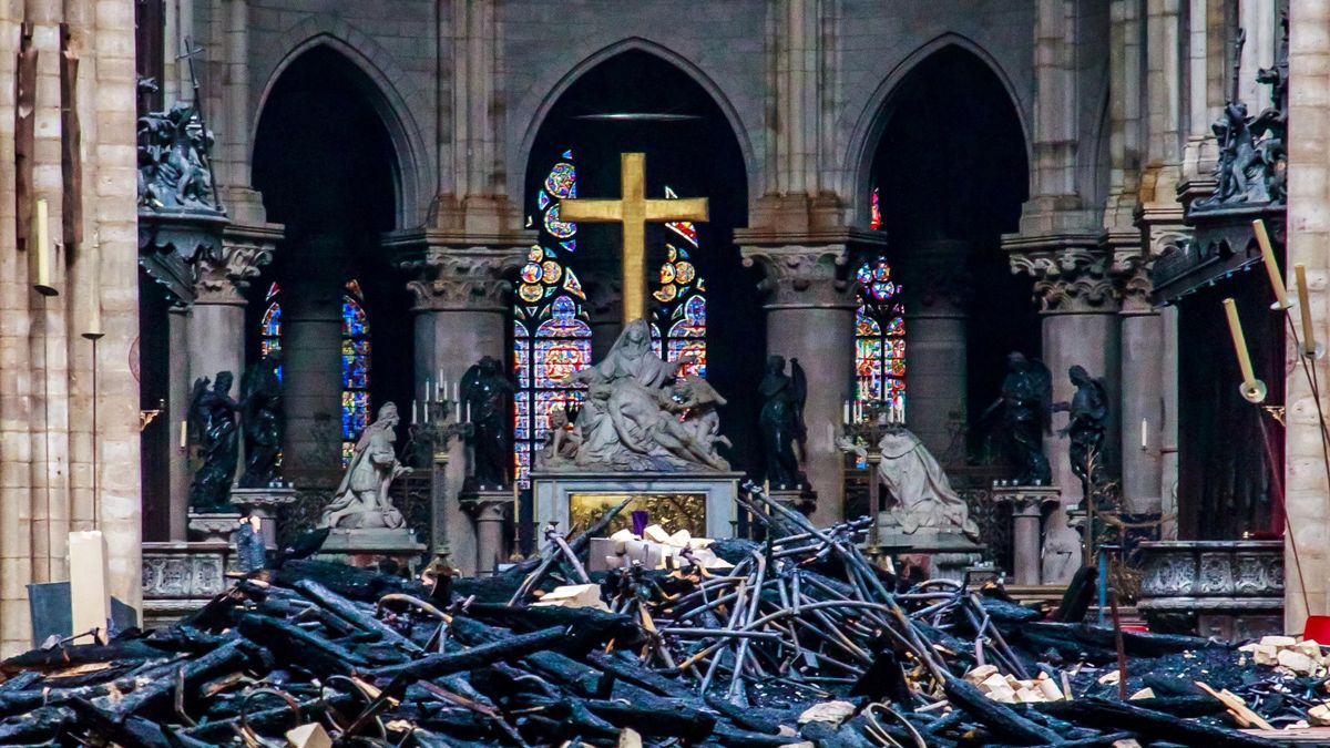 Las donaciones para restaurar Notre-Dame ya superan la estimación inicial de daños