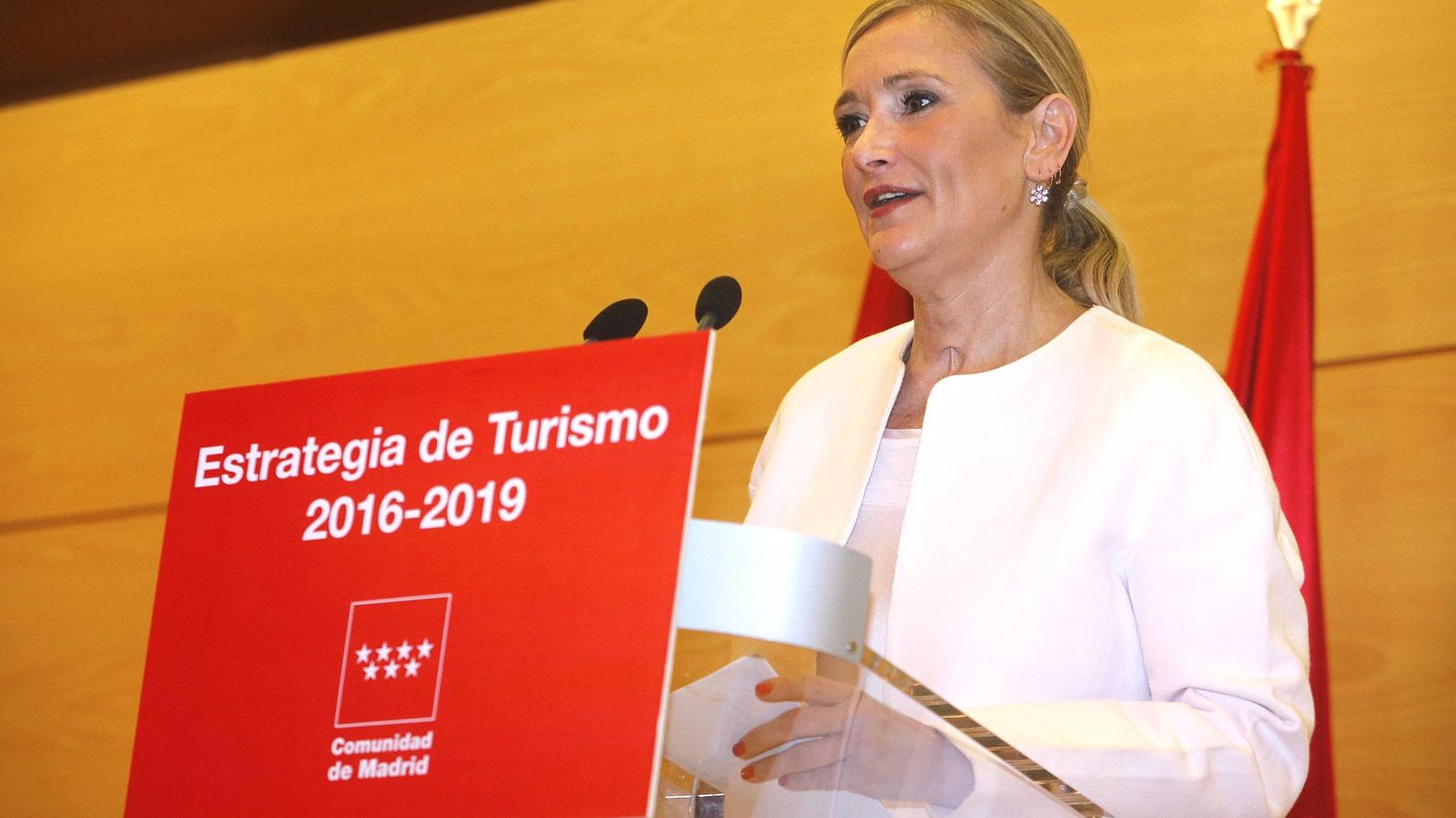 Foto: La presidenta Cristina Cifuentes, presentando la Estrategia de Turismo.