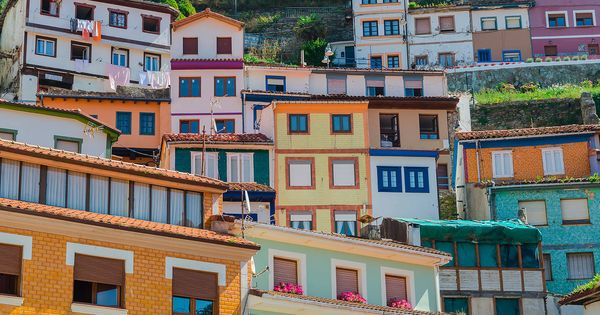 Foto: Las casas de colores del barrio de pescadores. (Foto: Vive Cudillero)
