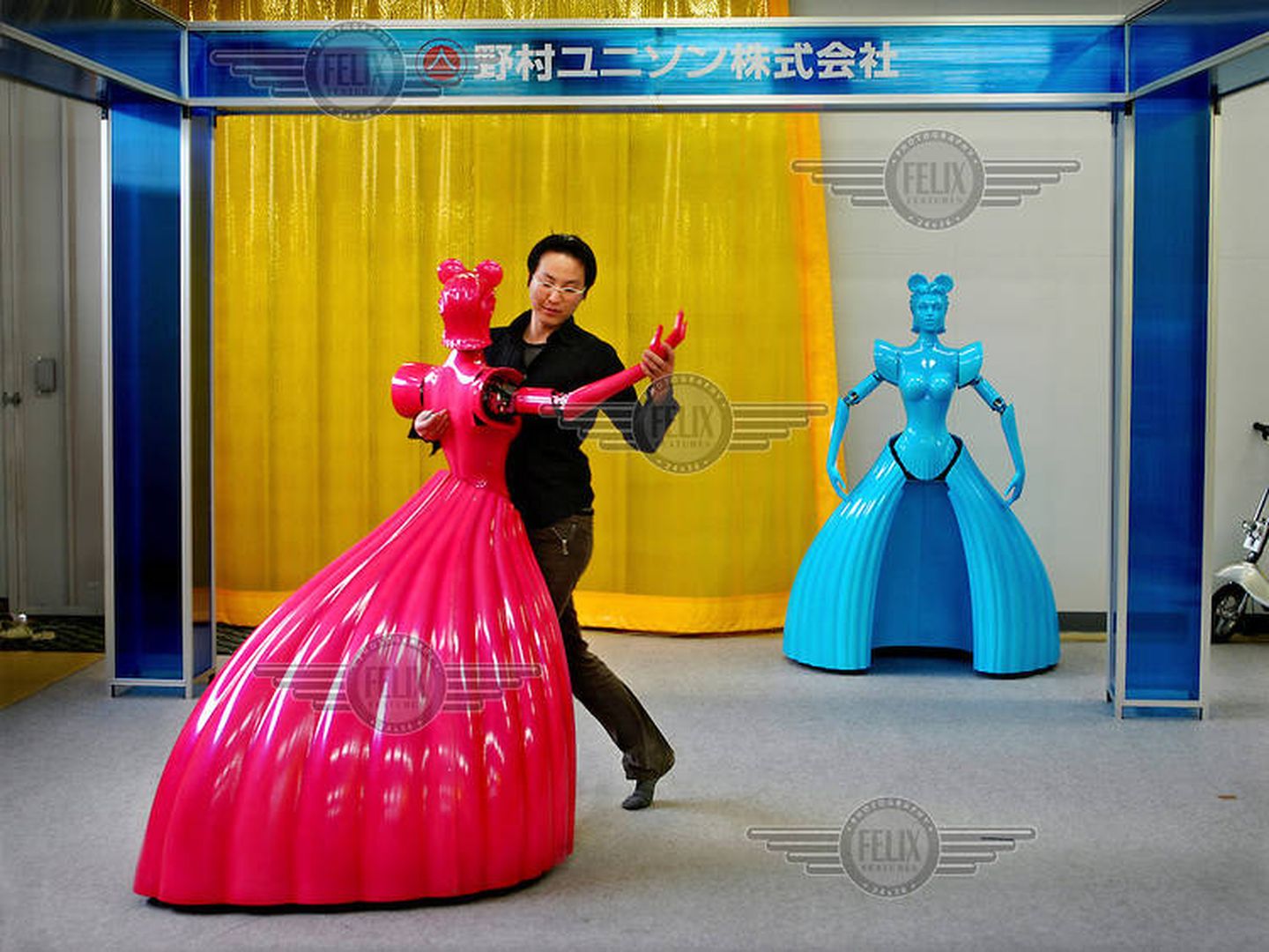Un robot bailarina desarrollado en Japón (Xavier Cervera)  