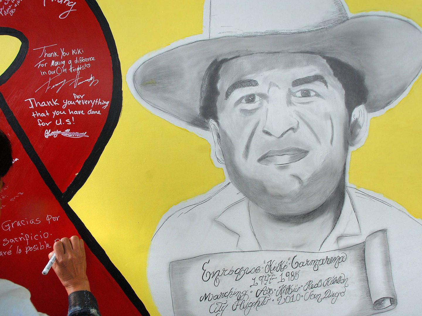 Un mural a  Enrique 'Kiki' Camarena, agente de la DEA secuestrado, torturado y asesinado durante una misión en México. (EFE)