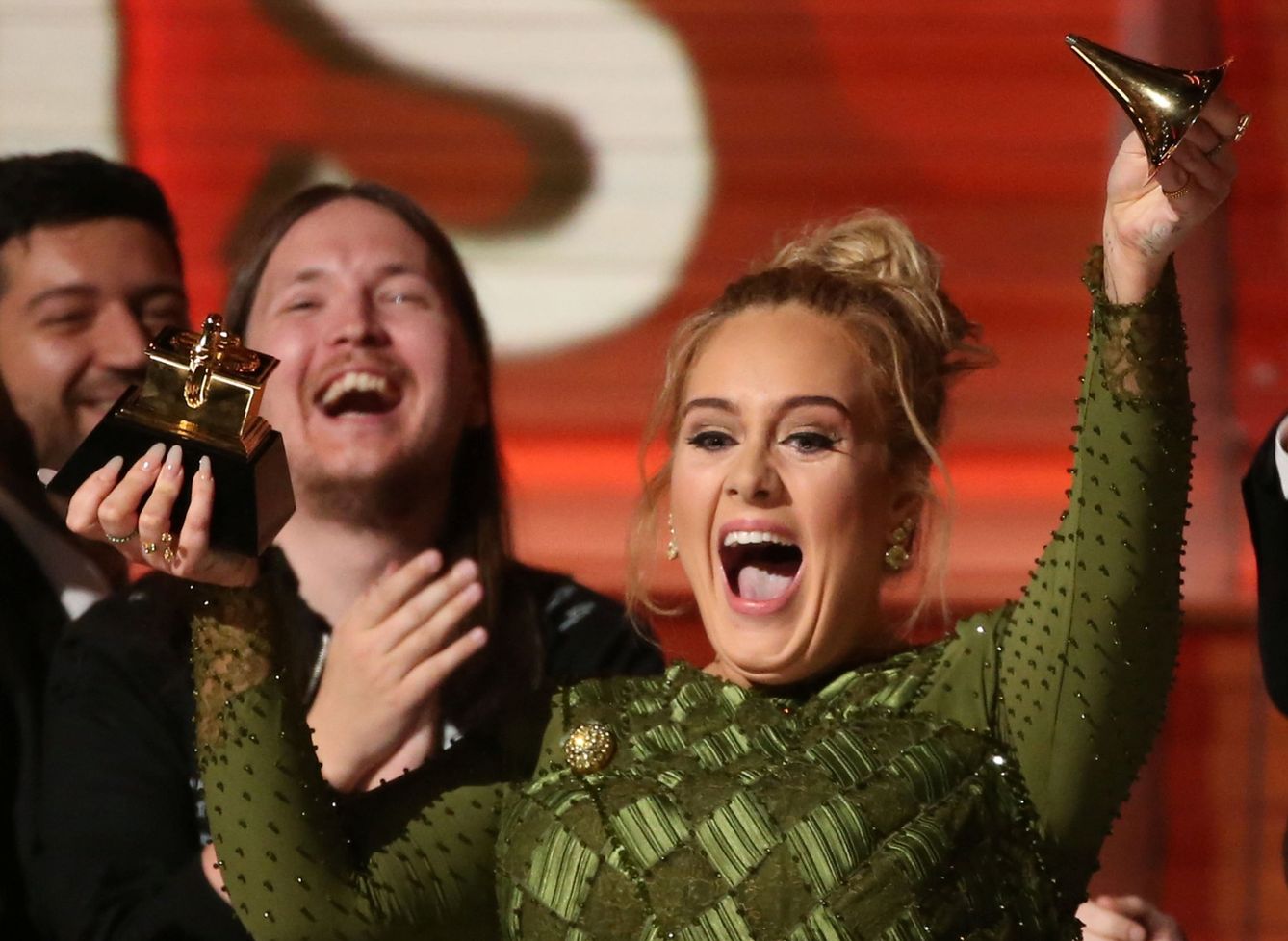 Adele, triunfante en la 59 edición de los Premios Grammy (Gtres)