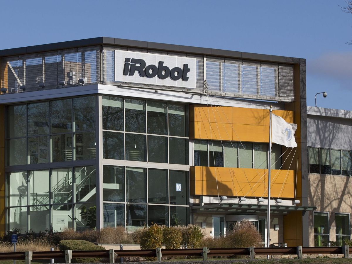 Foto: Vista del exterior de la sede de la compañía iRobot en Bedford, Massachusetts. (EFE/CJ Gunther)