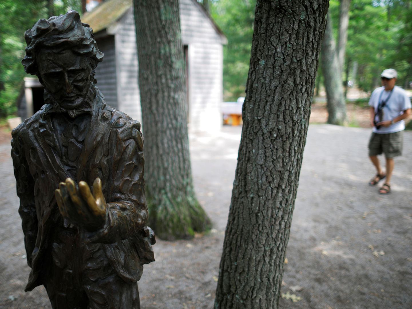 Estatua de Thoreau en Massachusetts. (Reuters/B. Snyder)