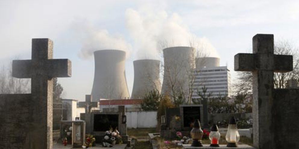 Foto: Un nuevo incendio afecta al reactor cuatro de la central de Fukushima